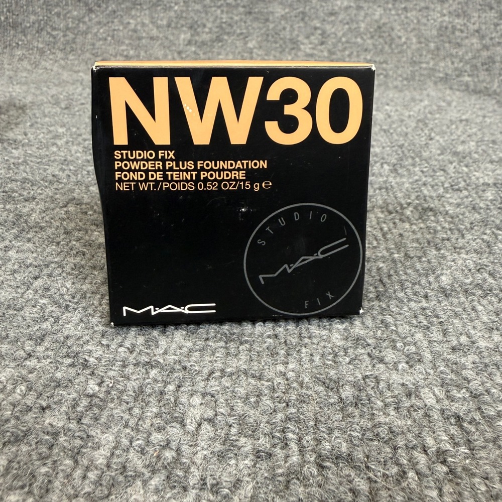 MAC Studio Fix Powder Plus Foundation NW30 Matte Finish 0.52oz 15g NEW